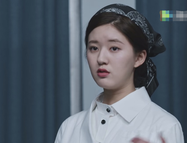 Mỹ nữ &quot;Trần Thiên Thiên trong lời đồn&quot; - Triệu Lộ Tư lộ mặt sưng phù đầy mụn khác xa ảnh photoshop - Ảnh 7.