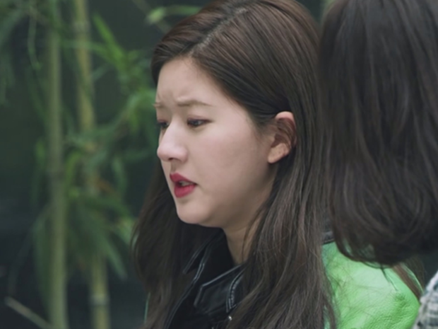 Mỹ nữ &quot;Trần Thiên Thiên trong lời đồn&quot; - Triệu Lộ Tư lộ mặt sưng phù đầy mụn khác xa ảnh photoshop - Ảnh 4.