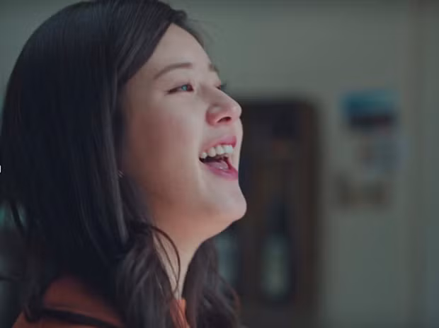 Mỹ nữ "Trần Thiên Thiên trong lời đồn" - Triệu Lộ Tư lộ mặt sưng phù đầy mụn khác xa ảnh photoshop - Ảnh 6.