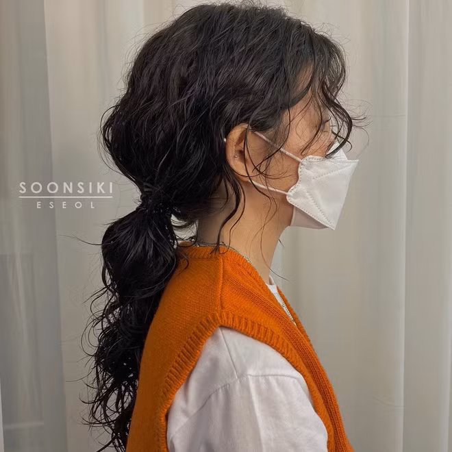 5 kiểu tóc uốn chuẩn mùa thu của sao Hàn, vừa trẻ trung lại sang xịn ảnh 4