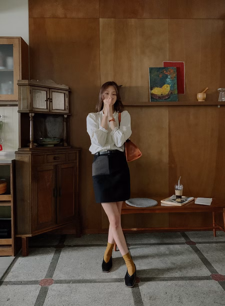 4 kiểu chân váy ngắn cực hợp phối đồ mùa Đông ảnh 9