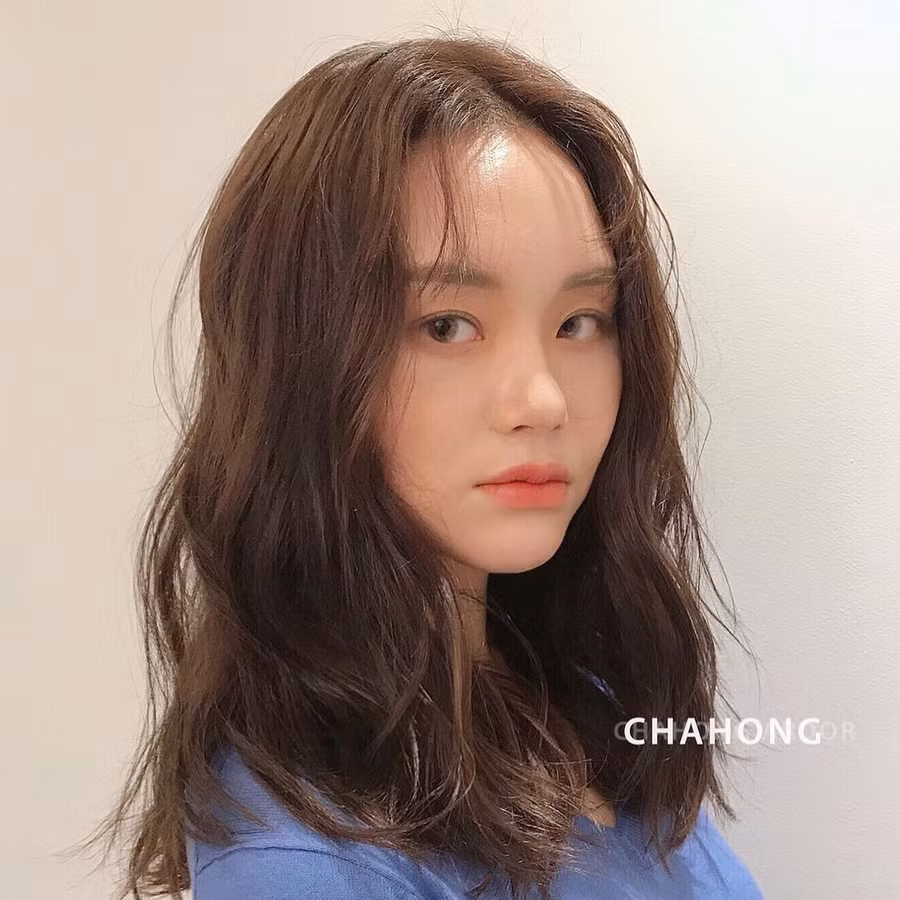 5 kiểu tóc mái sang chảnh lại siêu nhẹ mát cho mùa Hè ảnh 2