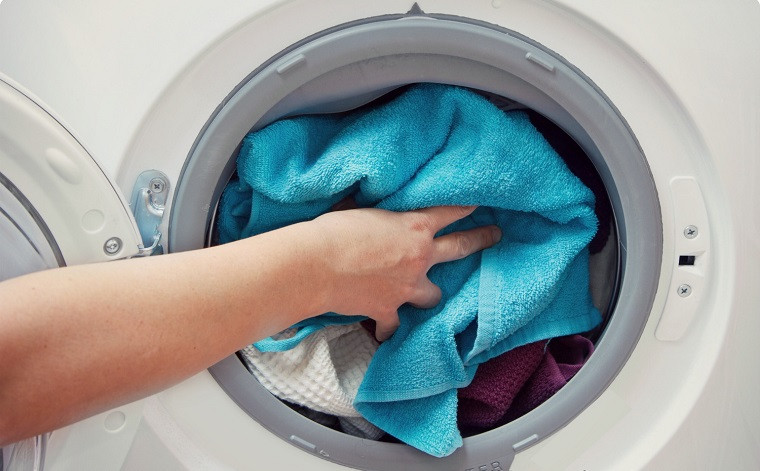 Áp dụng đúng 4 mẹo này đảm bảo máy giặt của bạn lúc nào cũng như mới - Ảnh 2. Áp dụng đúng 4 mẹo này đảm bảo máy giặt của bạn lúc nào cũng như mới - Ảnh 2.