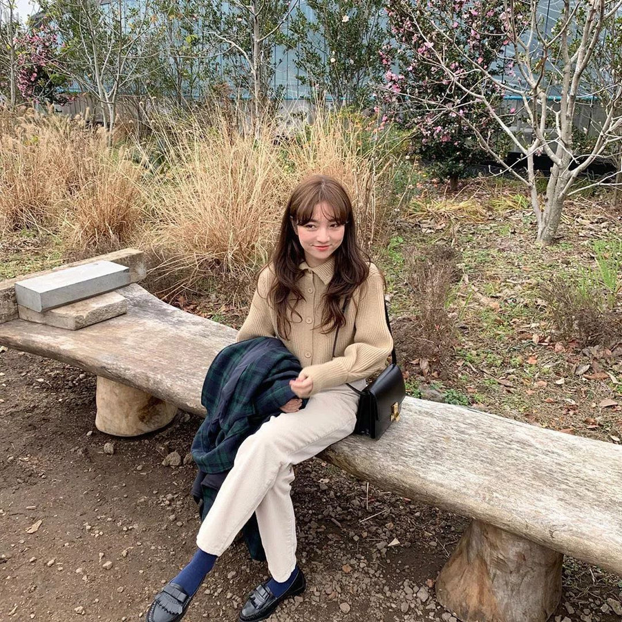 4 kiểu quần hoàn hảo khi mặc cùng áo len ảnh 3 4 kiểu quần hoàn hảo khi mặc cùng áo len ảnh 3