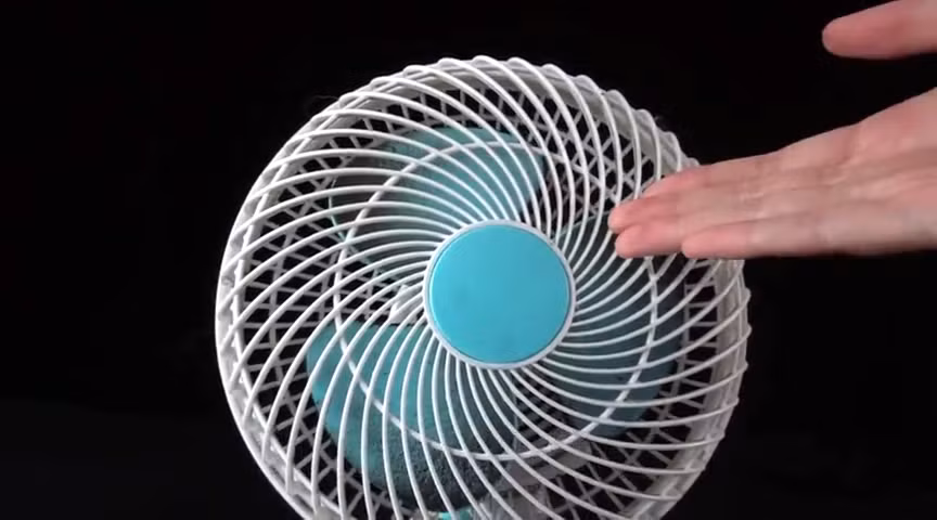 Quạt điện sau khi vệ sinh.