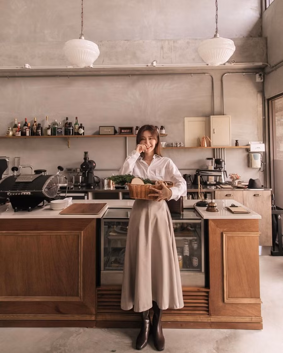 5 kiểu chân váy dài xinh và sang đáng sắm nhất dịp Black Friday ảnh 15