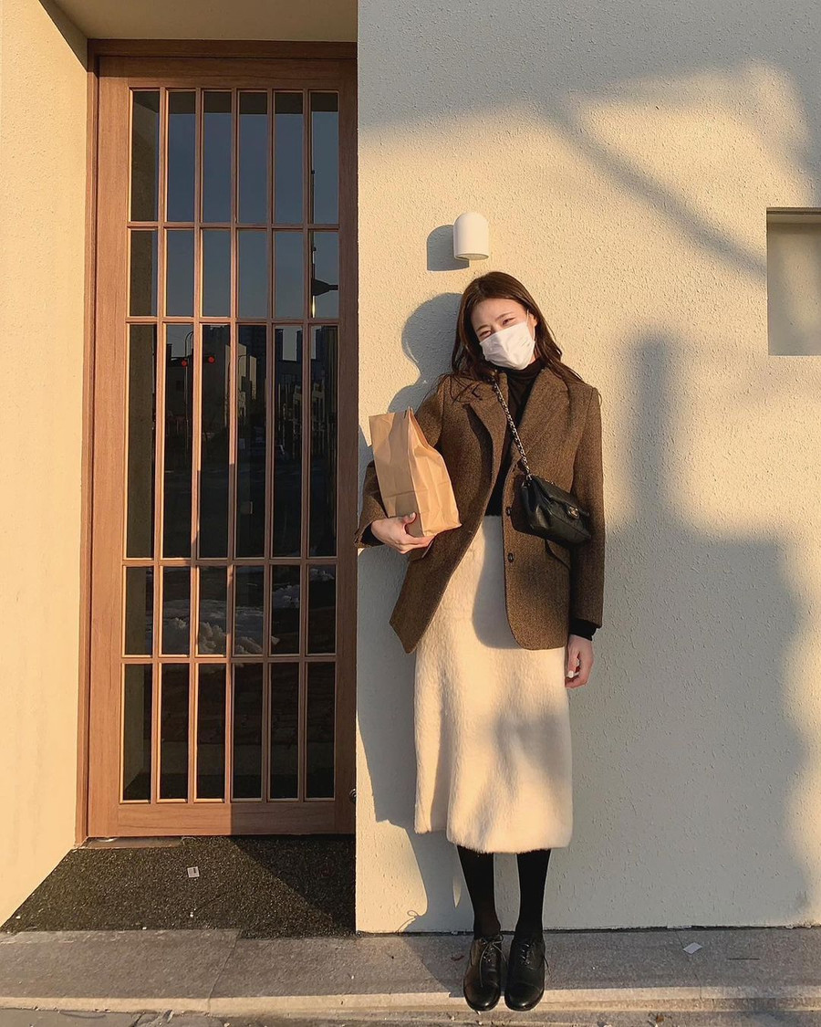 4 mẫu chân váy tôn dáng đỉnh nhất, hack chân dài miên man ảnh 12