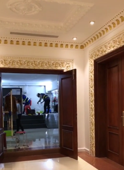 Cận cảnh phòng giặt đồ tiền tỷ trong tòa lâu đài mạ vàng tại Ninh Bình ảnh 6