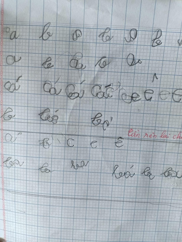 Cười vỡ bụng những màn khoe chữ con học lớp 1 ảnh 8 Cười vỡ bụng những màn khoe chữ con học lớp 1 ảnh 8