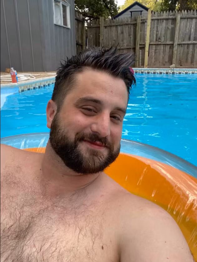 Mua căn nhà mục nát tan hoang với giá rẻ như cho, chỉ nhờ một cơn mưa lớn, người đàn ông phát hiện "kho báu" tuyệt vời, ai hỏi mua cũng không bán - Ảnh 3.