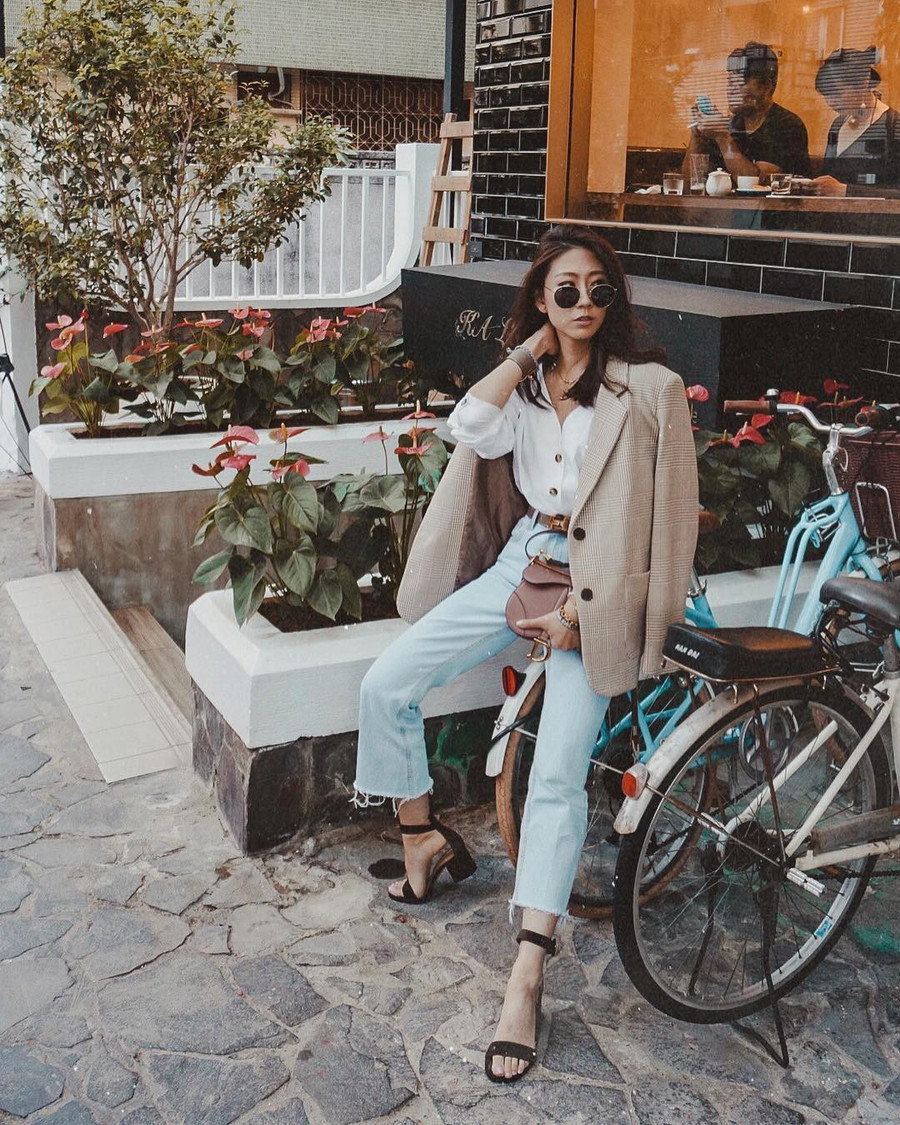 3 chiêu mặc blazer không lo bị già trước tuổi ảnh 10