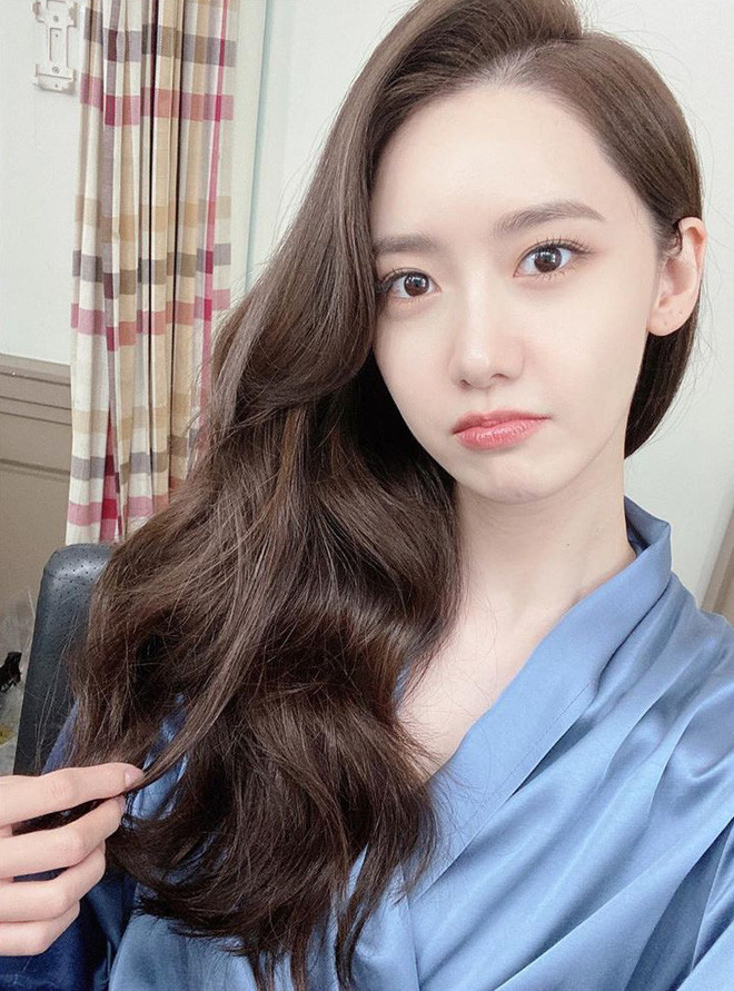 5 kiểu tóc uốn chuẩn mùa thu của sao Hàn, vừa trẻ trung lại sang xịn ảnh 8