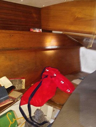 Sững sờ phát hiện điều kỳ lạ từ xác ướp người đàn ông trên thuyền dạt vào bờ ảnh 8 Sững sờ phát hiện điều kỳ lạ từ xác ướp người đàn ông trên thuyền dạt vào bờ ảnh 8