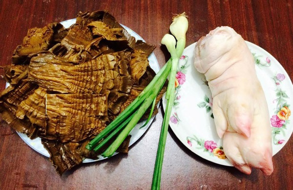 Canh măng - chân giò là món ăn không thể thiếu mỗi dịp Tết đến, chị em muốn nấu ngon cần nằm lòng các thao tác sau đây! - Ảnh 2. Canh măng - chân giò là món ăn không thể thiếu mỗi dịp Tết đến, chị em muốn nấu ngon cần nằm lòng các thao tác sau đây! - Ảnh 2.