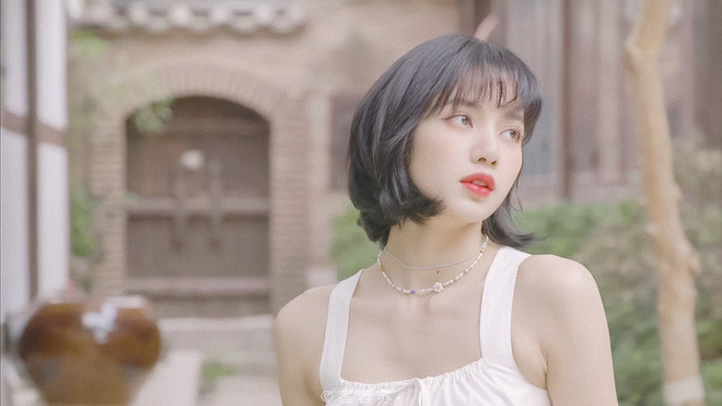 5 kiểu tóc uốn chuẩn mùa thu của sao Hàn, vừa trẻ trung lại sang xịn ảnh 19