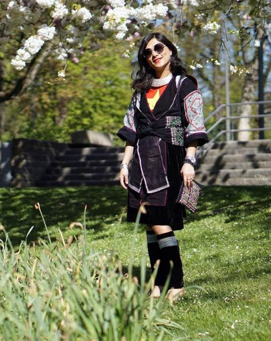 Nhan sắc xinh đẹp ngỡ ngàng của cô gái H"Mông nói tiếng Anh như gió 16 năm trước ảnh 4 Nhan sắc xinh đẹp ngỡ ngàng của cô gái H"Mông nói tiếng Anh như gió 16 năm trước ảnh 4