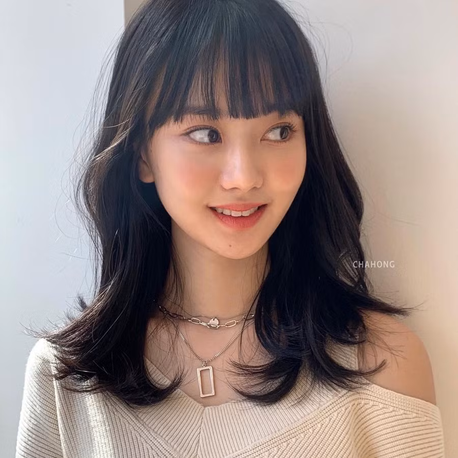  5 kiểu này xinh đẹp, sang chảnh cực hợp với cô nàng tóc đen ảnh 10