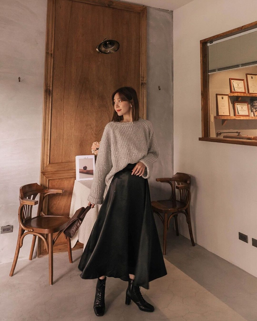 5 kiểu chân váy dài xinh và sang đáng sắm nhất dịp Black Friday ảnh 13