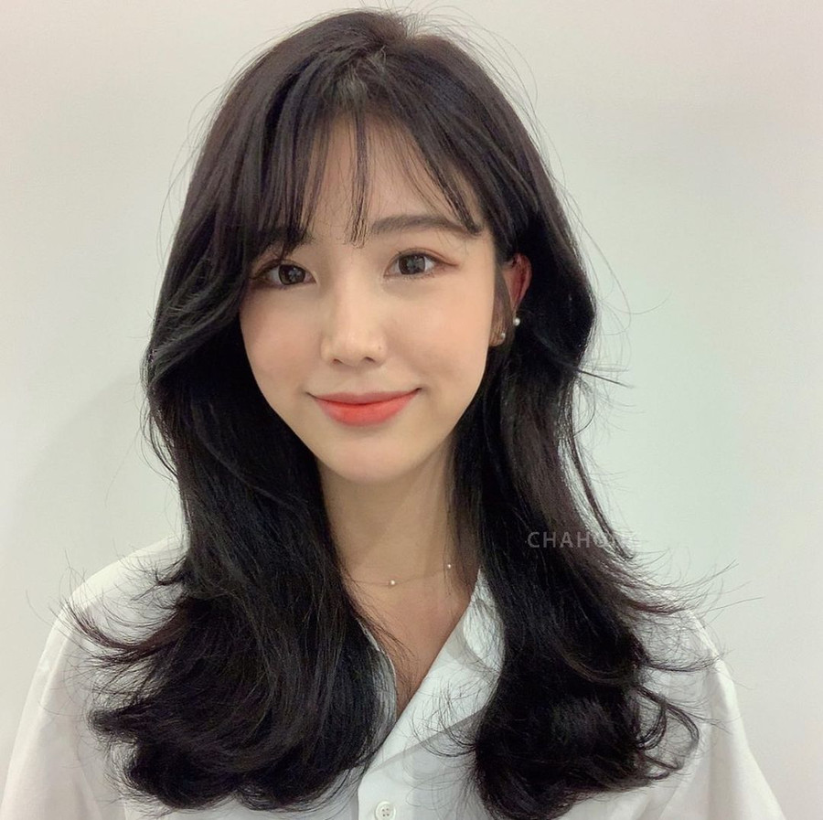 5 kiểu này xinh đẹp, sang chảnh cực hợp với cô nàng tóc đen ảnh 11  5 kiểu này xinh đẹp, sang chảnh cực hợp với cô nàng tóc đen ảnh 11