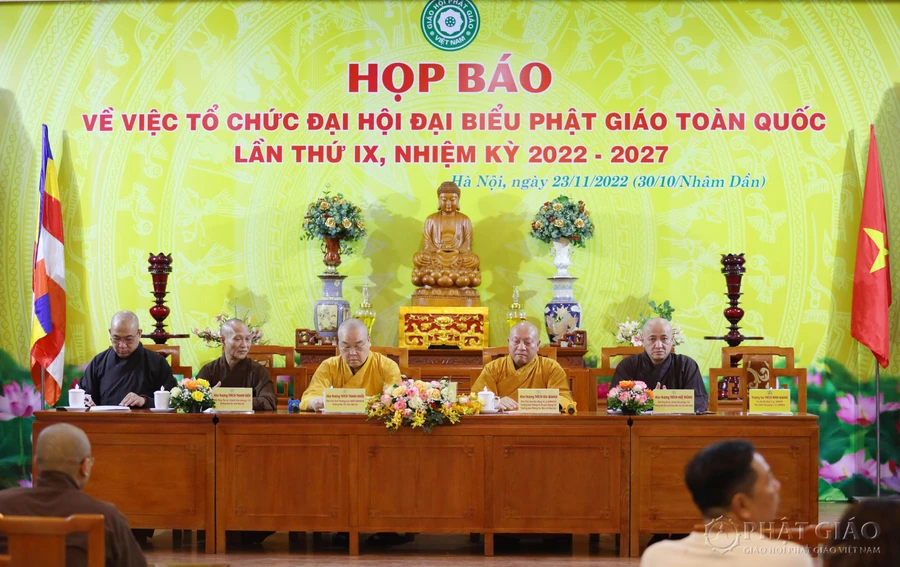 Quang cảnh họp báo.