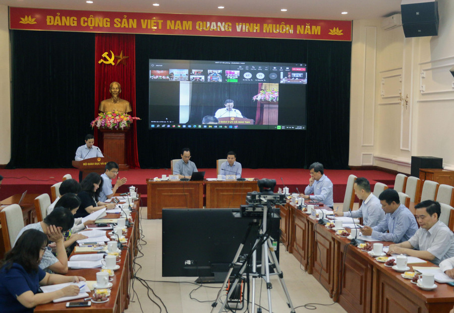 Toàn cảnh hội nghị. Toàn cảnh hội nghị.