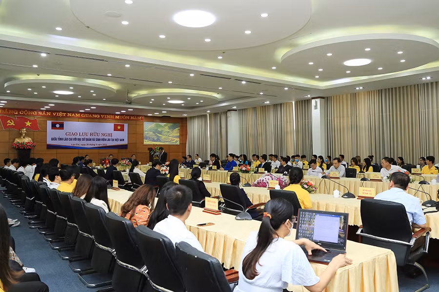 giao-luu-huu-nghi