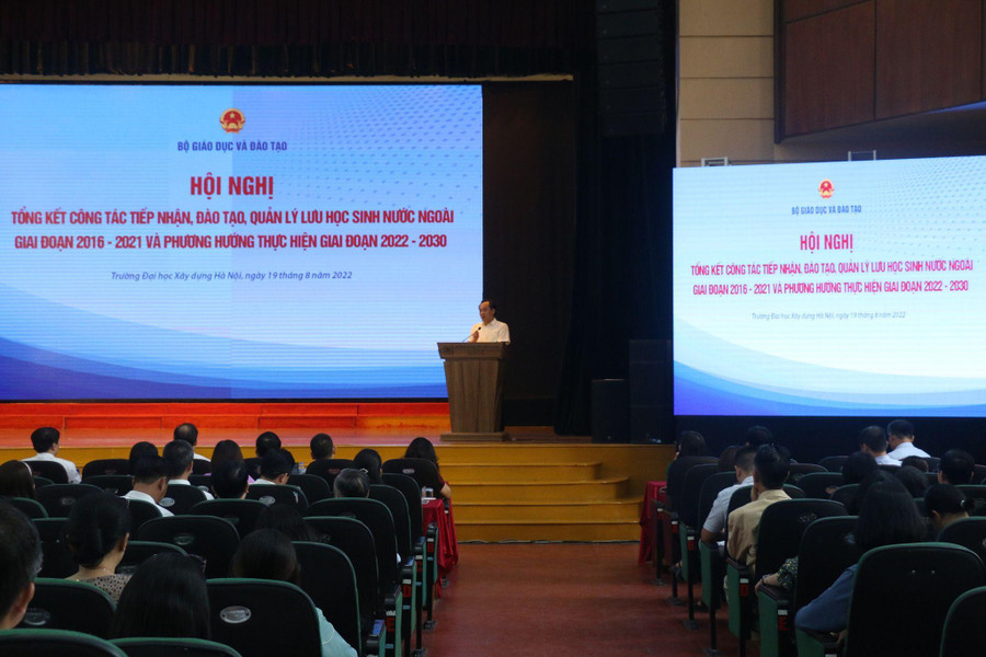 Toàn cảnh hội nghị. Toàn cảnh hội nghị.