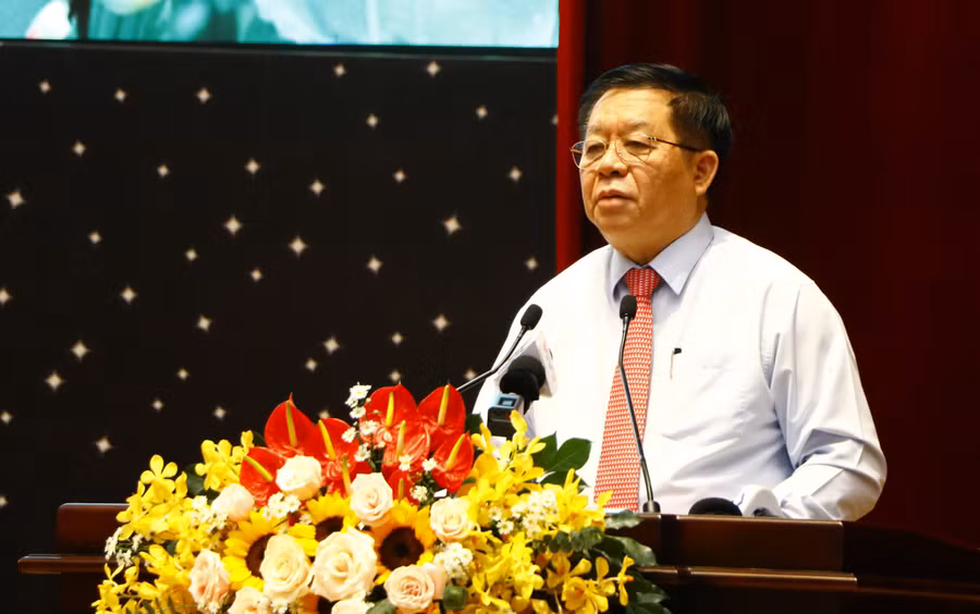 Ông Nguyễn Trọng Nghĩa, Bí thư Trung ương Đảng, Trưởng Ban Tuyên giáo Trung ương phát biểu chỉ đạo hội nghị.