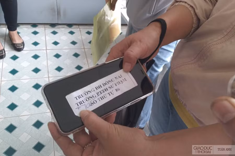 Số thứ tự 86, nhưng phụ huynh này chưa được nộp ngay cả khi trường thông báo hết hồ sơ.