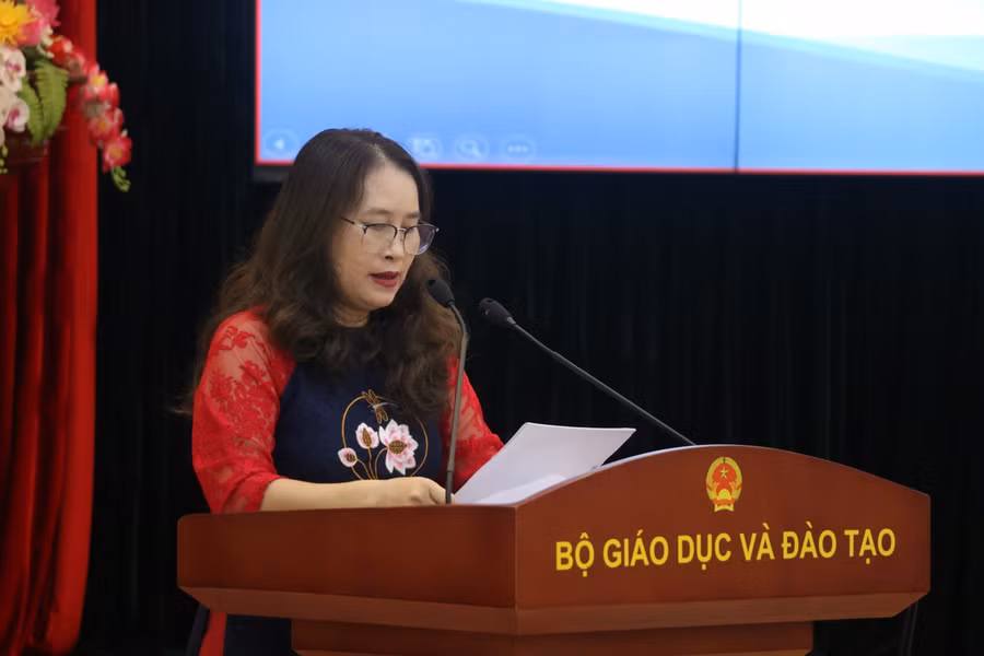 TS Lê Thị Mỹ Hà báo cáo tóm tắt hoạt động SEA PLM 2019 tại Việt Nam.