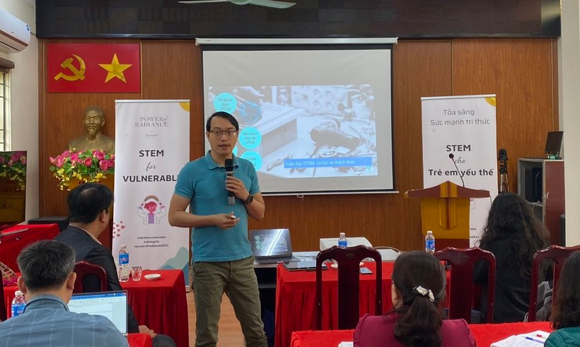 Phòng GD&ĐT huyện Văn Quan tổ chức tập huấn bồi dưỡng chuyên đề STEM. Phòng GD&ĐT huyện Văn Quan tổ chức tập huấn bồi dưỡng chuyên đề STEM.