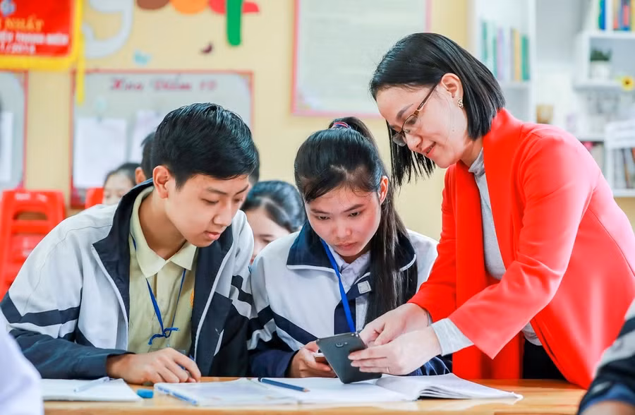 Việc xưng hô tuỳ thuộc vào tình huống giao tiếp, lứa tuổi. Ảnh: INT.