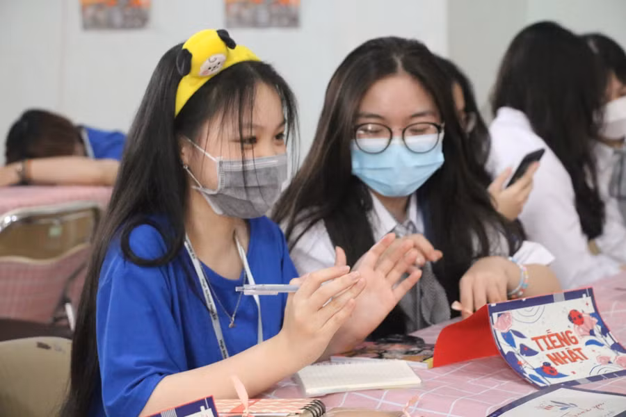 Diễn giả tại "MASKA 2022" là học sinh các trường THPT tốp đầu Hà Nội.