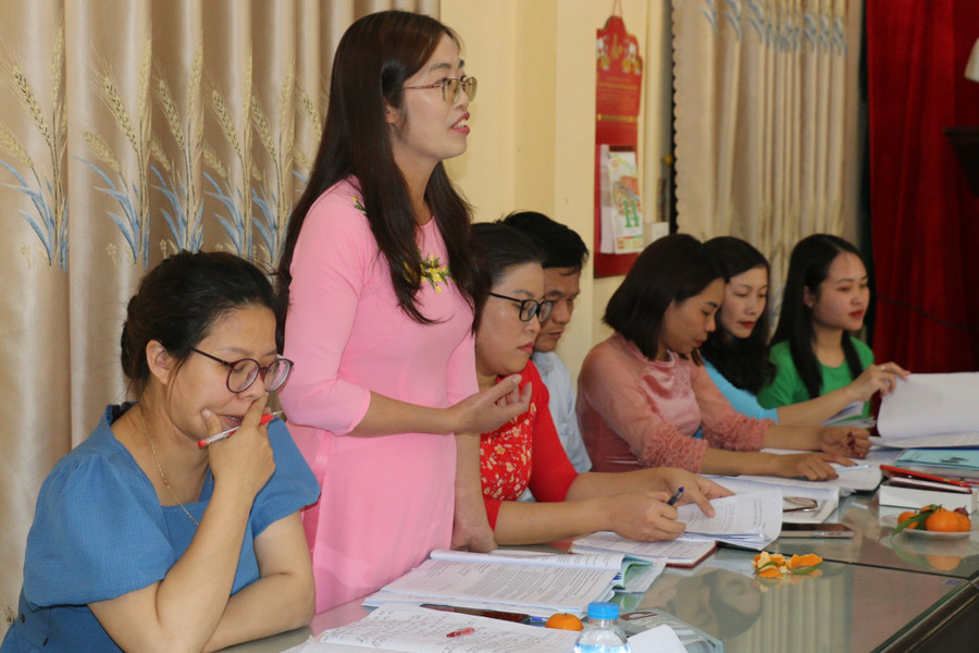 Giáo viên Trường THPT Quang Trung chia sẻ về việc giảng dạy theo chương trình mới.