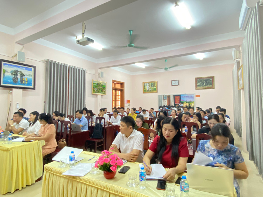 Quang cảnh Hội thảo. Quang cảnh Hội thảo.