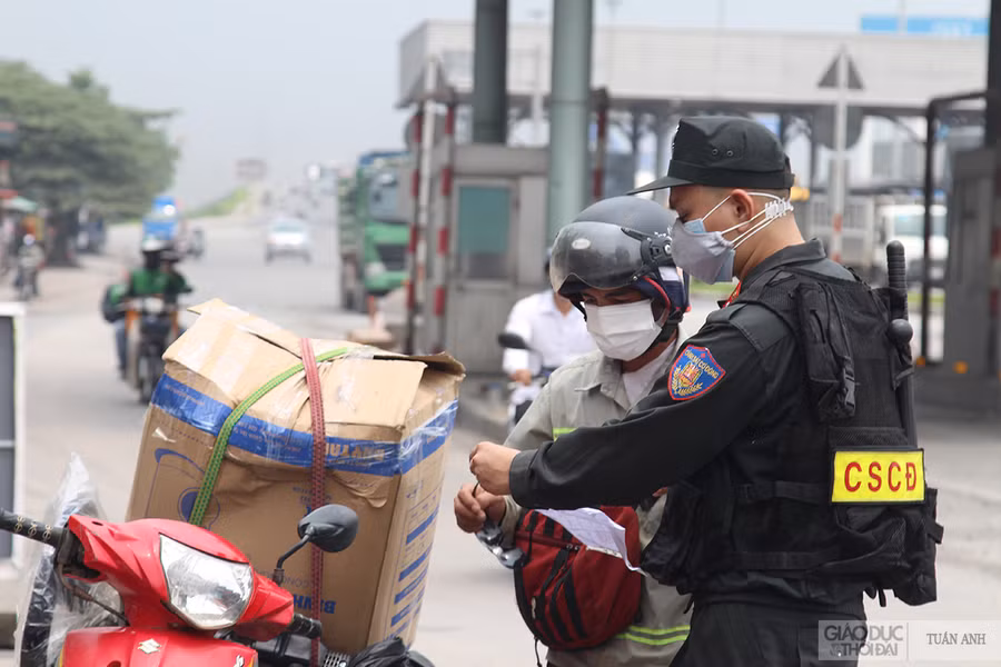 Tỉnh Đồng Nai siết chặt các biện pháp phòng chống dịch COVID-19 với người trở về từ vùng dịch, ngăn chặn sự lây lan dịch bệnh trong cộng đồng.