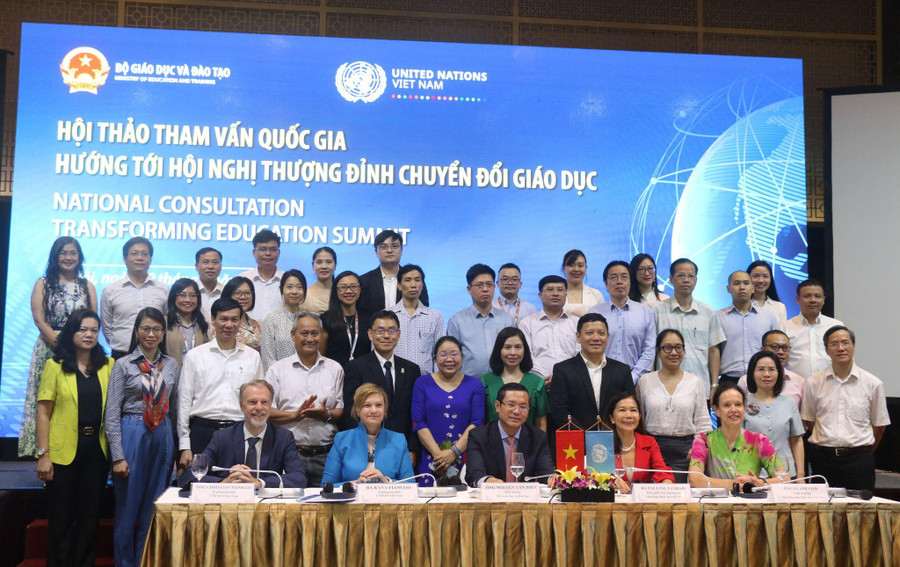 Các đại biểu tham dự hội thảo. Các đại biểu tham dự hội thảo.