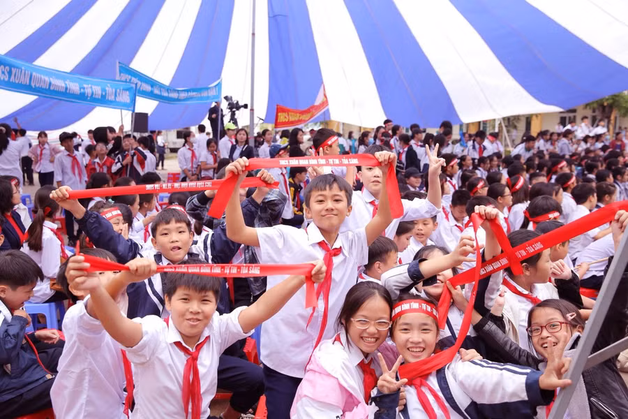 Học sinh hào hứng tham gia các hoạt động của nhà trường. Ảnh: NTCC.