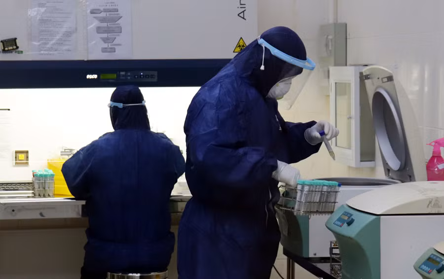 Xét nghiệm COVID-19 tại Trung tâm kiểm soát bệnh tật tỉnh Đồng Nai. (Ảnh: CDC Đồng Nai).