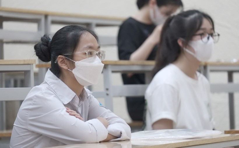 Thí sinh tham dự Kỳ thi đánh giá năng lực của Trường Đại học Sư phạm Hà Nội.