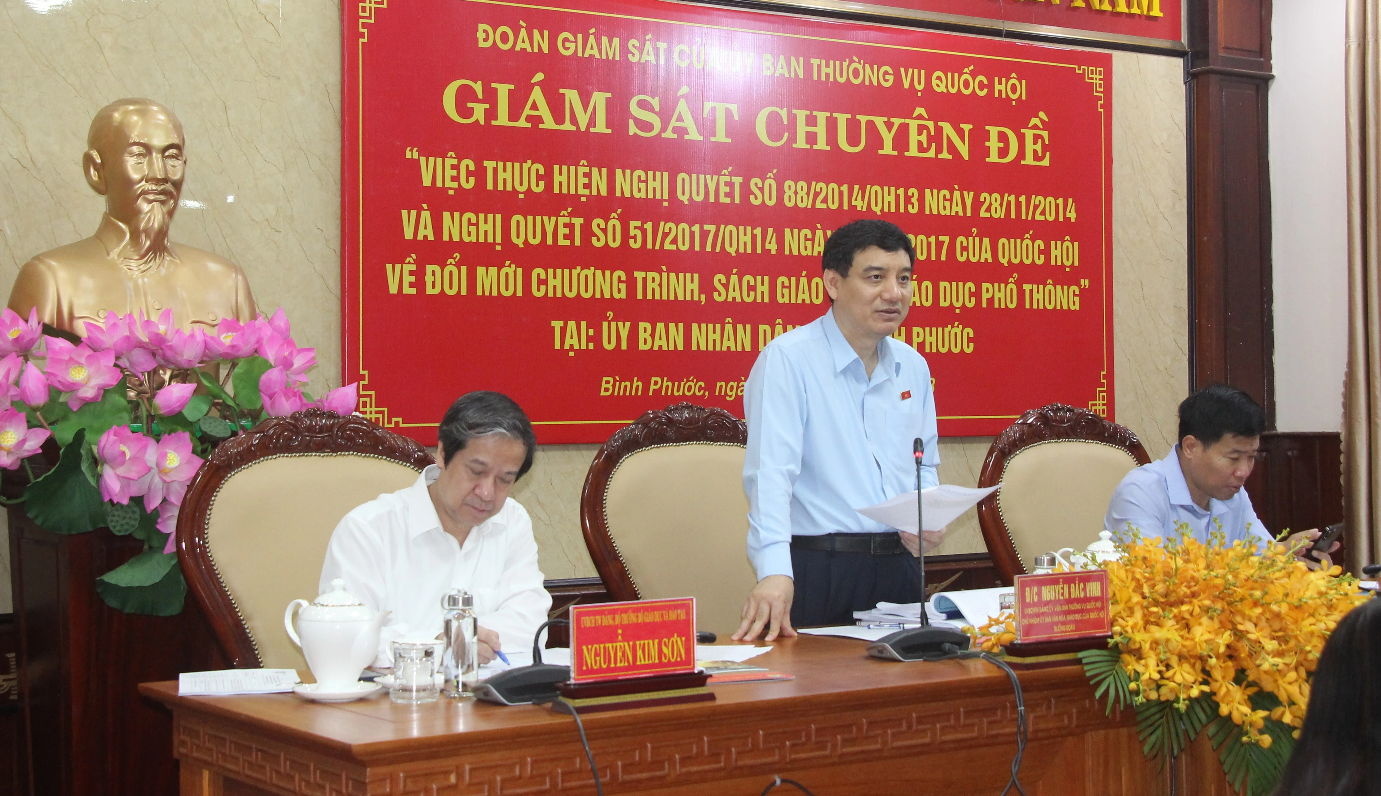 Chủ nhiệm Ủy ban Văn hóa, Giáo dục của Quốc hội Nguyễn Đắc Vinh phát biểu kết luận buổi giám sát.