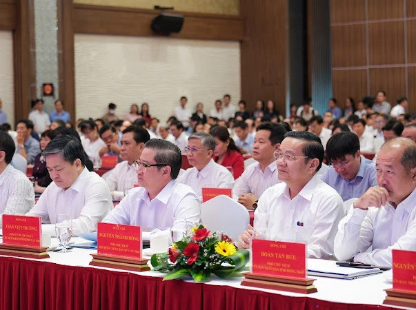 Các đại biểu dự Hội nghị.