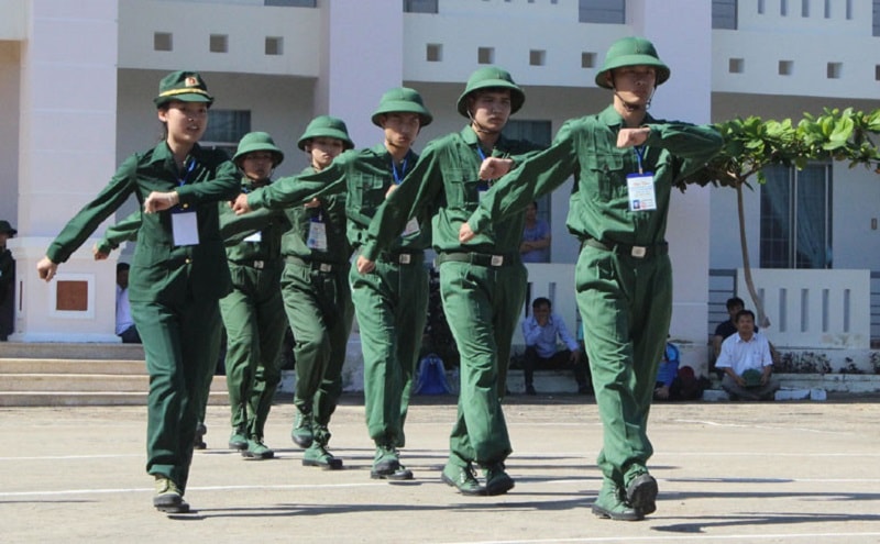 Nhận thức, trách nhiệm của cấp ủy, các đoàn thể, cán bộ, đảng viên, nhân viên, người lao động, học sinh, sinh viên về nhiệm vụ bảo vệ Tổ quốc được nâng lên. Ảnh minh họa/ INT