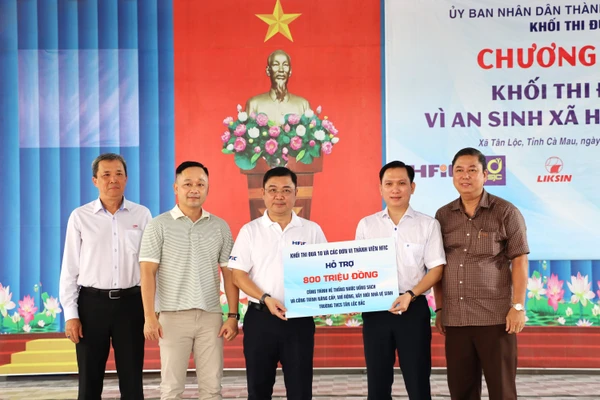 Hỗ trợ 2 công trình xã hội trị giá 800 triệu đồng cho Trường THCS Tân Lộc Bắc. 