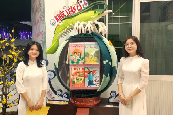 Tờ Báo tường học đường đạt giải A của Trường THPT Phú Hưng.