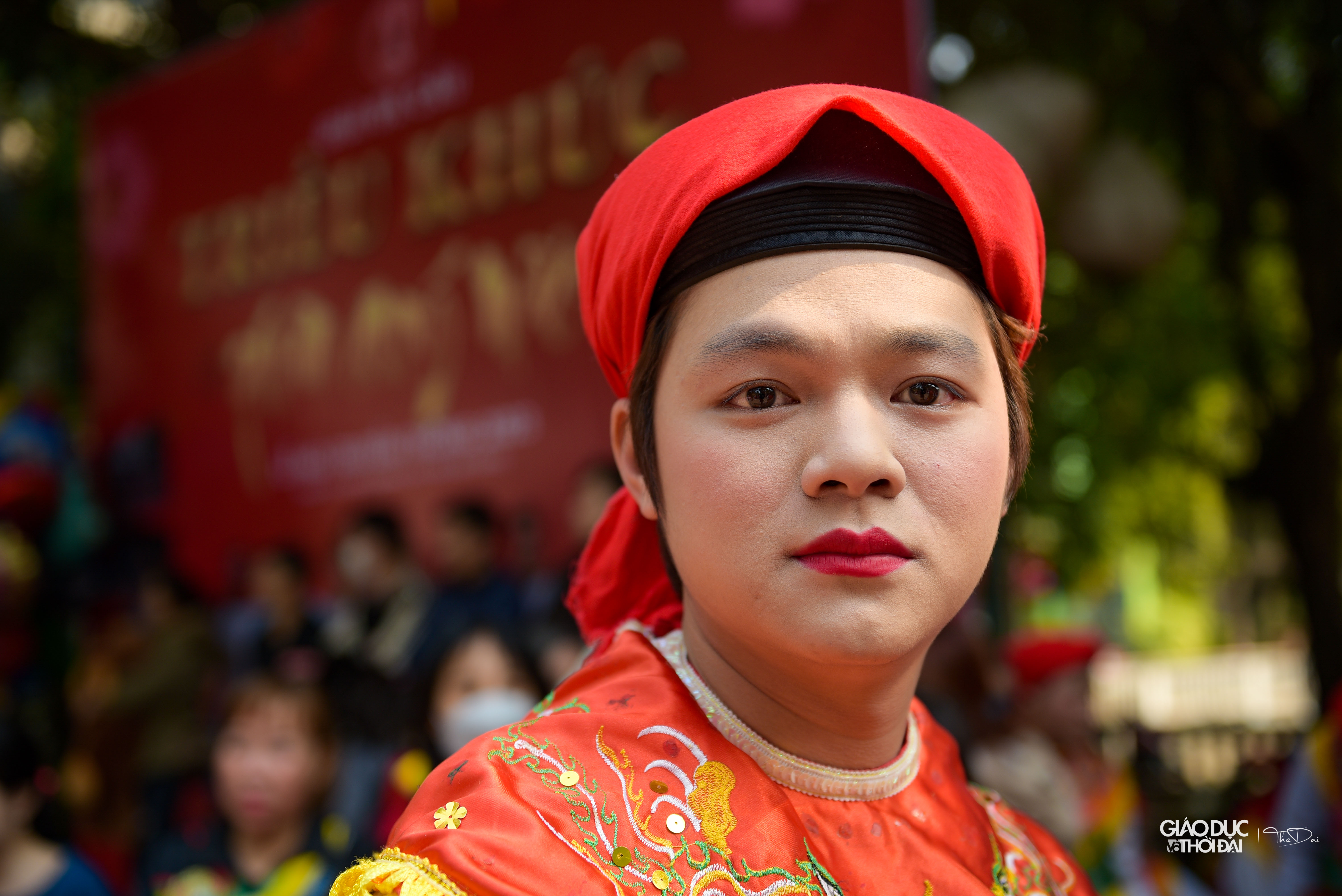 Đặc biệt, rất nhiều điệu múa được tổ chức linh đình, hấp dẫn và thu hút người xem. Đặc biệt, rất nhiều điệu múa được tổ chức linh đình, hấp dẫn và thu hút người xem.