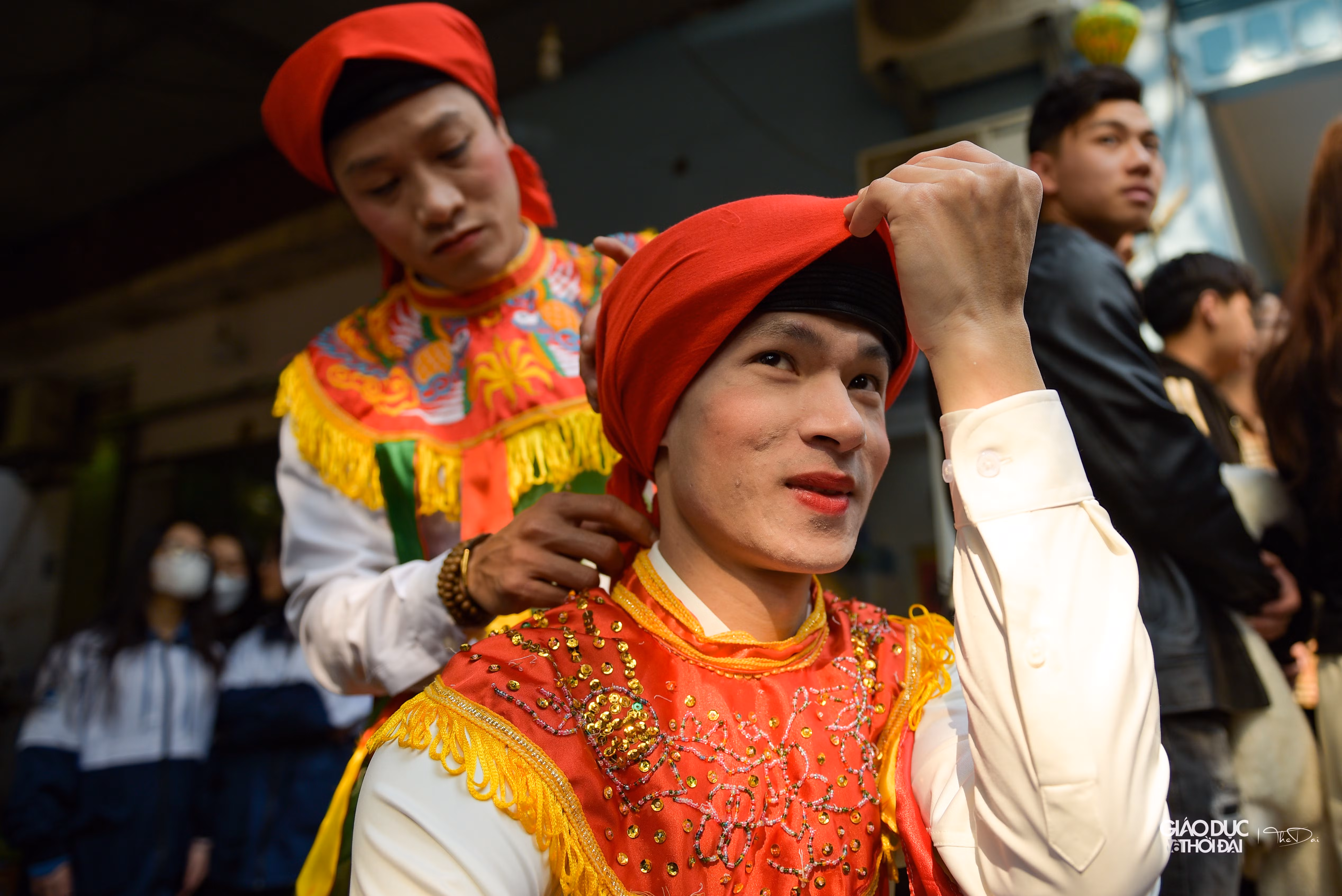 Quan trọng nhất là điệu múa trống bồng hay còn gọi là múa 'con đĩ đánh bồng'.