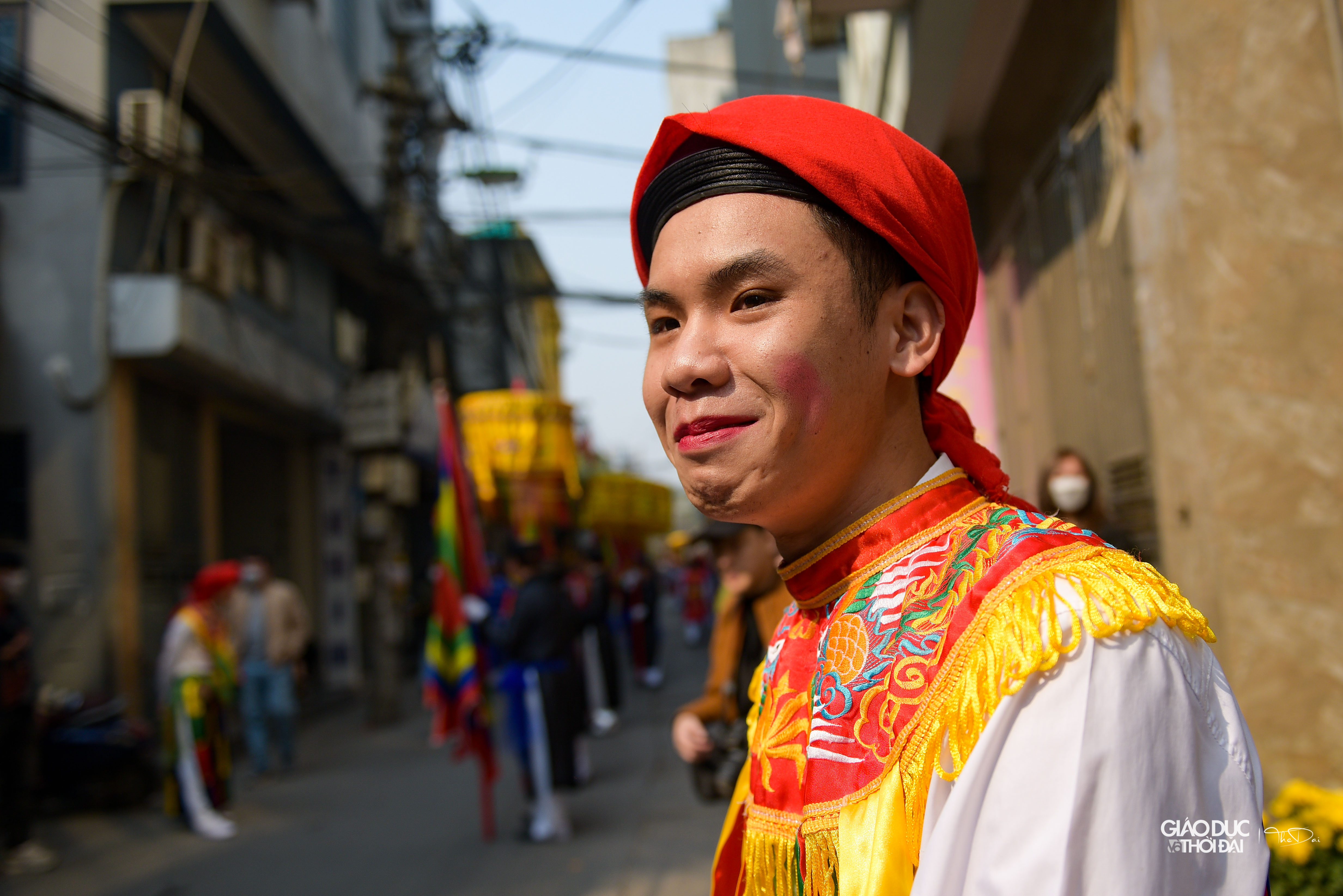 Quan trọng nhất là điệu múa trống bồng hay còn gọi là múa 'con đĩ đánh bồng'. Quan trọng nhất là điệu múa trống bồng hay còn gọi là múa 'con đĩ đánh bồng'.