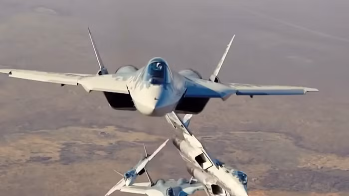 Ấn Độ chốt từ chối Su-57, đặt cược vào tiêm kích 'cây nhà lá vườn'