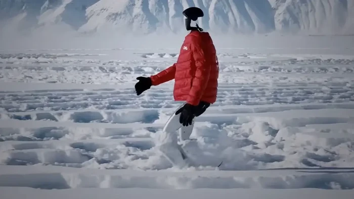 Video robot xác lập kỷ lục thế giới đi bộ 130.000 bước trong giá lạnh -47,4°C